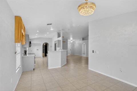 Casa en venta en Haines City, Florida, 3 dormitorios, 138.33 m2 № 2197935 - foto 8