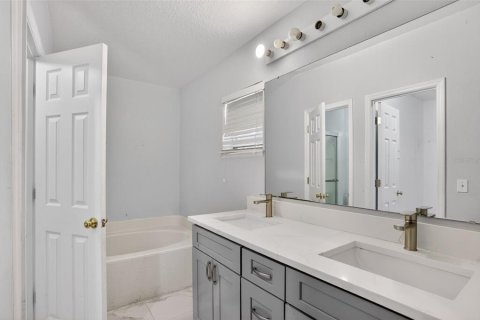 Casa en venta en Haines City, Florida, 3 dormitorios, 138.33 m2 № 2197935 - foto 14