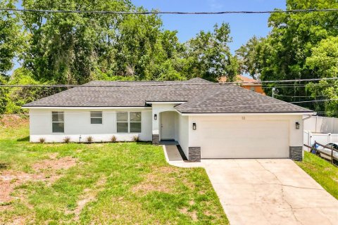 House in Ocala, Florida 3 bedrooms, 130.43 sq.m. № 2201774 - photo 2