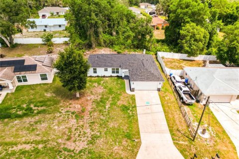 House in Ocala, Florida 3 bedrooms, 130.43 sq.m. № 2201774 - photo 6