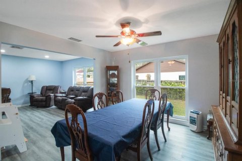 House in Valrico, Florida 3 bedrooms, 172.61 sq.m. № 1519984 - photo 21