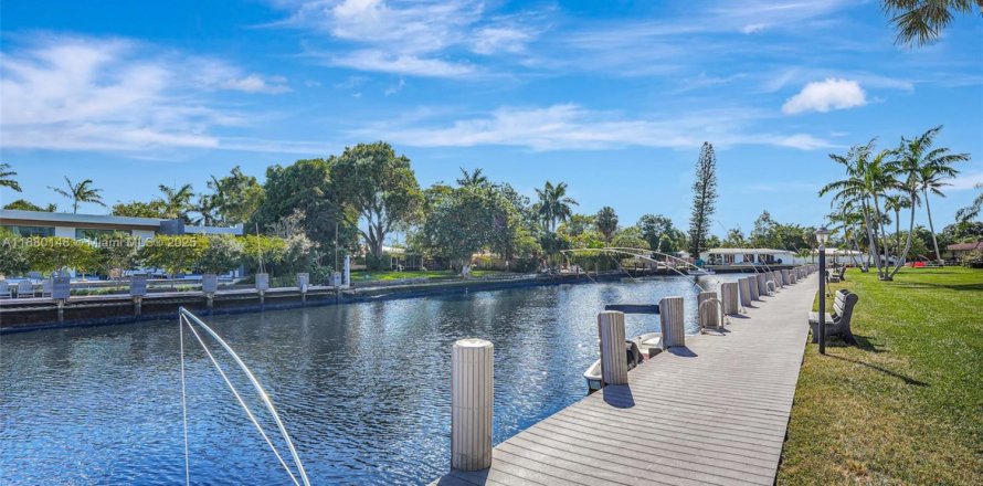 Condominio en Oakland Park, Florida, 1 dormitorio № 1929020