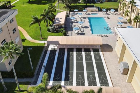 Condo in Boynton Beach, Florida, 1 bedroom  № 2020250 - photo 20