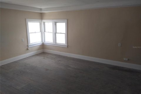 Commercial property in Tampa, Florida 136.01 sq.m. № 214494 - photo 19