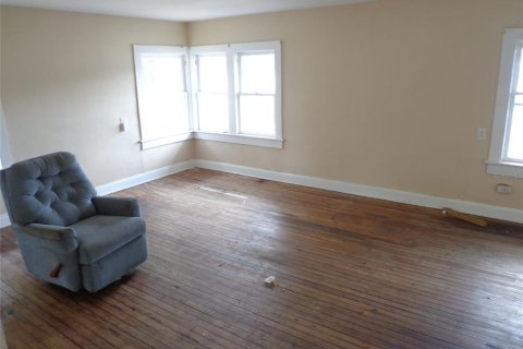 Commercial property in Tampa, Florida 136.01 sq.m. № 214494 - photo 12