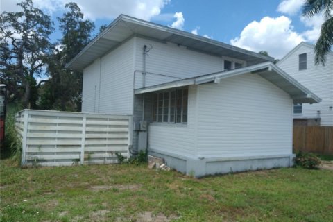 Commercial property in Tampa, Florida 136.01 sq.m. № 214494 - photo 29
