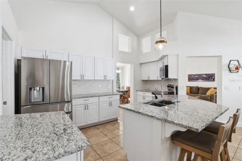 Casa en venta en Oviedo, Florida, 3 dormitorios, 181.35 m2 № 2195816 - foto 12
