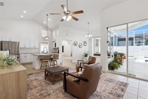 Casa en venta en Oviedo, Florida, 3 dormitorios, 181.35 m2 № 2195816 - foto 17