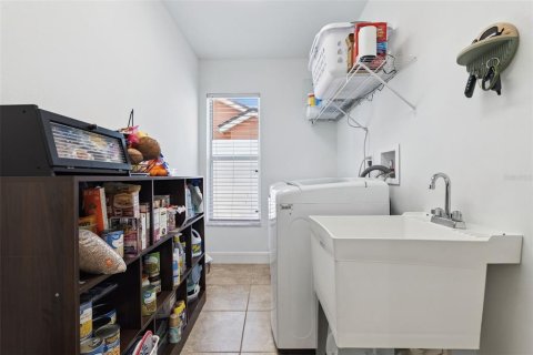 Casa en venta en Oviedo, Florida, 3 dormitorios, 181.35 m2 № 2195816 - foto 27