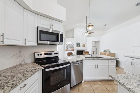Casa en venta en Oviedo, Florida, 3 dormitorios, 181.35 m2 № 2195816 - foto 11