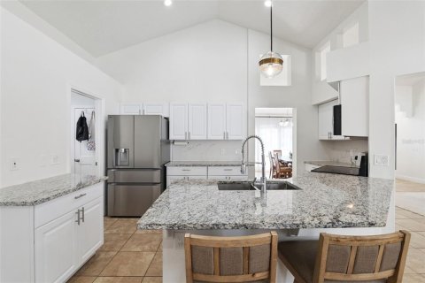 Casa en venta en Oviedo, Florida, 3 dormitorios, 181.35 m2 № 2195816 - foto 10