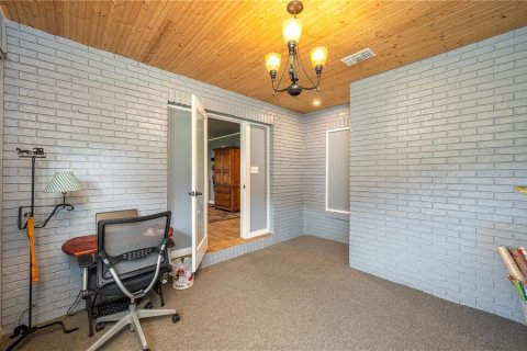 House in Winter Haven, Florida 3 bedrooms, 251.02 sq.m. № 2166883 - photo 16