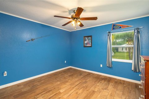 House in Winter Haven, Florida 3 bedrooms, 251.02 sq.m. № 2166883 - photo 25