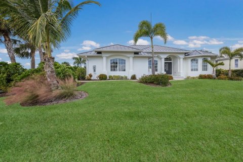 Villa ou maison à vendre à Placida, Floride: 4 chambres, 252.79 m2 № 796747 - photo 4