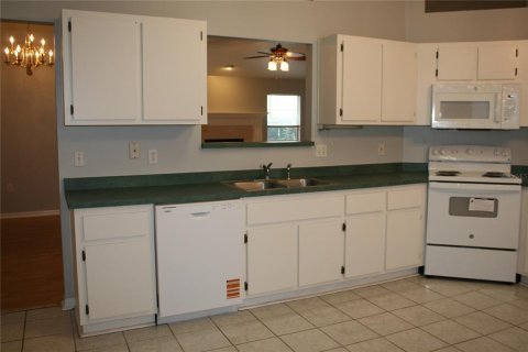 House in Gainesville, Florida 3 bedrooms, 155.89 sq.m. № 1769775 - photo 14