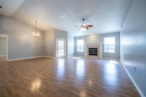 House in Gainesville, Florida 3 bedrooms, 155.89 sq.m. № 1769775 - photo 7