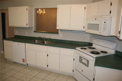 House in Gainesville, Florida 3 bedrooms, 155.89 sq.m. № 1769775 - photo 11