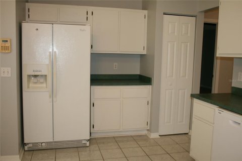 House in Gainesville, Florida 3 bedrooms, 155.89 sq.m. № 1769775 - photo 12