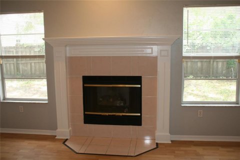 House in Gainesville, Florida 3 bedrooms, 155.89 sq.m. № 1769775 - photo 9