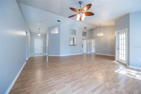 House in Gainesville, Florida 3 bedrooms, 155.89 sq.m. № 1769775 - photo 4