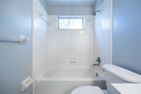 House in Gainesville, Florida 3 bedrooms, 155.89 sq.m. № 1769775 - photo 30