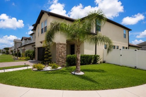 Casa en venta en Kissimmee, Florida, 4 dormitorios, 248.61 m2 № 2277409 - foto 2