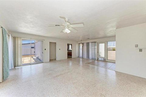 Casa en venta en Port Charlotte, Florida, 3 dormitorios, 131.18 m2 № 1571786 - foto 14