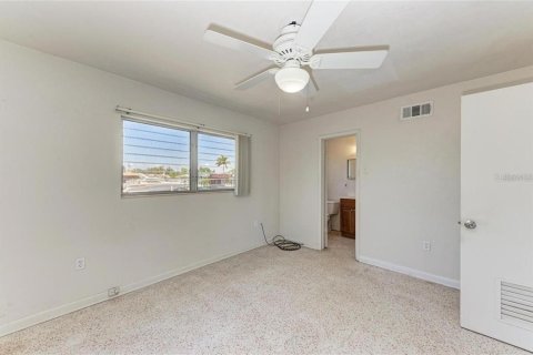 Casa en venta en Port Charlotte, Florida, 3 dormitorios, 131.18 m2 № 1571786 - foto 16