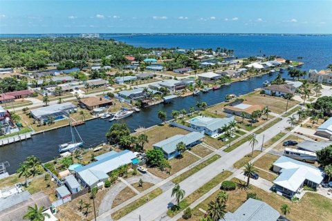 Casa en venta en Port Charlotte, Florida, 3 dormitorios, 131.18 m2 № 1571786 - foto 27