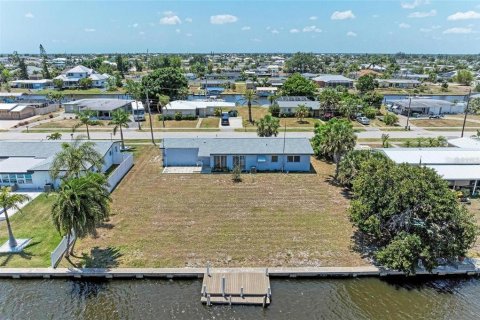 Casa en venta en Port Charlotte, Florida, 3 dormitorios, 131.18 m2 № 1571786 - foto 29