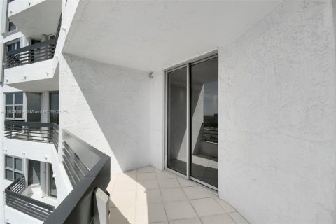 Condominio en venta en Aventura, Florida, 2 dormitorios, 109.72 m2 № 1809168 - foto 27