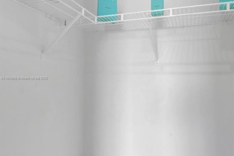 Condominio en venta en Aventura, Florida, 2 dormitorios, 109.72 m2 № 1809168 - foto 23