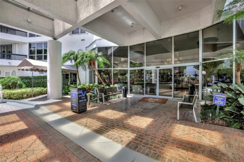 Condominio en venta en Aventura, Florida, 2 dormitorios, 109.72 m2 № 1809168 - foto 13