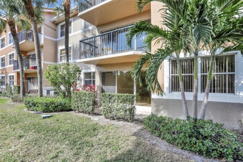 Condo in Coral Springs, Florida, 3 bedrooms  № 1709135 - photo 29