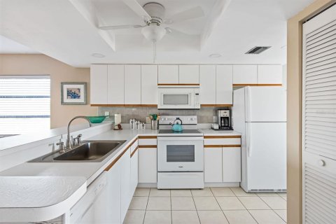 Copropriété à vendre à Englewood, Floride: 2 chambres, 101.45 m2 № 1724377 - photo 13