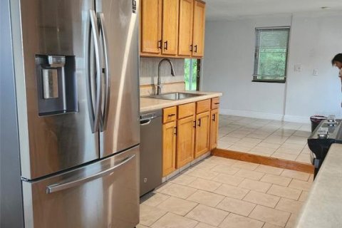 Casa en venta en Land O' Lakes, Florida, 3 dormitorios, 129.32 m2 № 1858440 - foto 16
