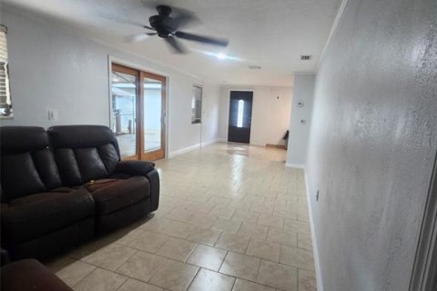 Casa en venta en Land O' Lakes, Florida, 3 dormitorios, 129.32 m2 № 1858440 - foto 20