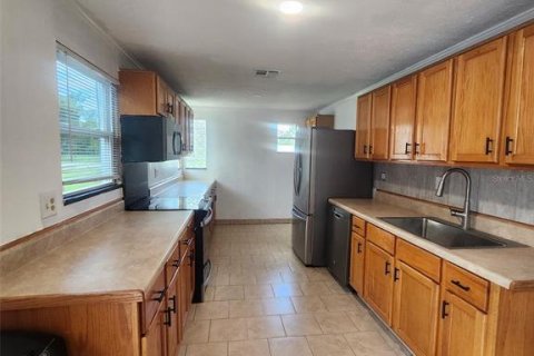 Casa en venta en Land O' Lakes, Florida, 3 dormitorios, 129.32 m2 № 1858440 - foto 13
