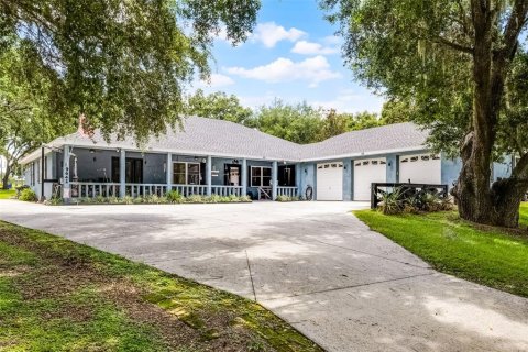 House in Clermont, Florida 4 bedrooms, 207.54 sq.m. № 1808081 - photo 4