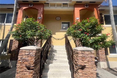 Снять в аренду кондоминиум в Хомстед, Флорида 2 спальни, 84.54м2, № 1950802 - фото 3