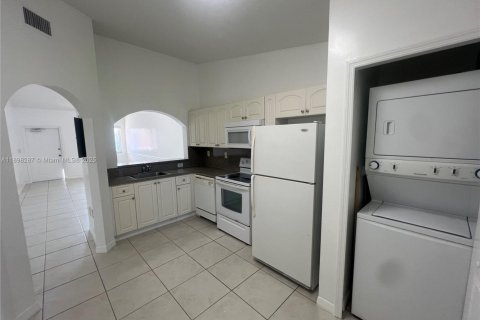 Снять в аренду кондоминиум в Хомстед, Флорида 2 спальни, 84.54м2, № 1950802 - фото 9