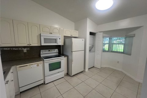Снять в аренду кондоминиум в Хомстед, Флорида 2 спальни, 84.54м2, № 1950802 - фото 12