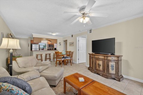 Copropriété à vendre à Clearwater, Floride: 2 chambres, 87.89 m2 № 1911597 - photo 24
