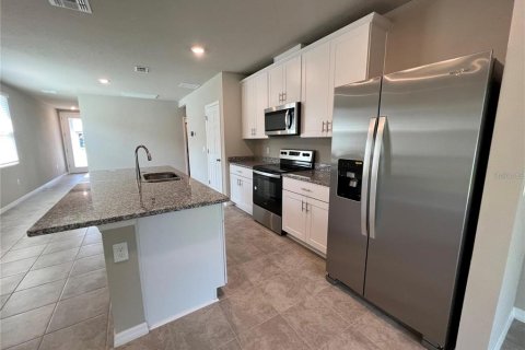 Casa en alquiler en Winter Haven, Florida, 3 dormitorios, 136.01 m2 № 1882690 - foto 14