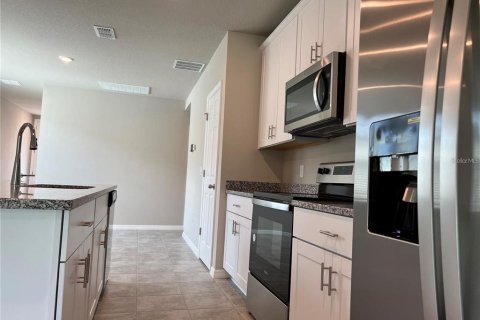 Casa en alquiler en Winter Haven, Florida, 3 dormitorios, 136.01 m2 № 1882690 - foto 13