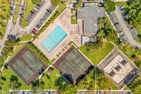 Condominio en venta en Miami, Florida, 2 dormitorios, 89.65 m2 № 1952201 - foto 18