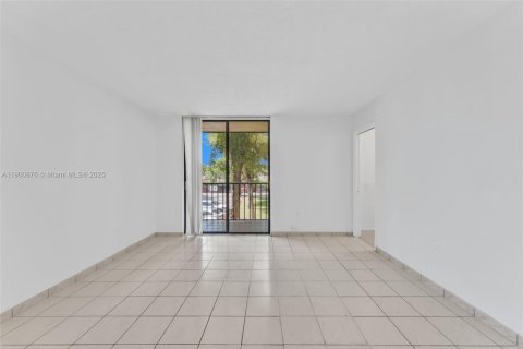 Condominio en venta en Miami, Florida, 2 dormitorios, 89.65 m2 № 1952201 - foto 1