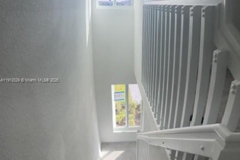 Touwnhouse à louer à Homestead, Floride: 3 chambres № 1968697 - photo 7