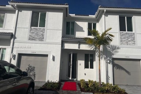 Touwnhouse à louer à Homestead, Floride: 3 chambres № 1968697 - photo 1