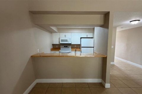 Touwnhouse à vendre à Orlando, Floride: 2 chambres, 93.09 m2 № 2436755 - photo 9